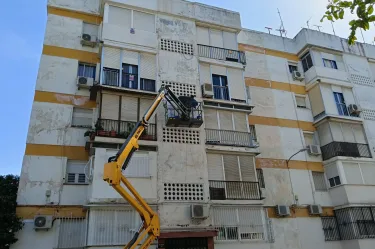 rehabilitación fachada comunidad propietarios Sevilla
